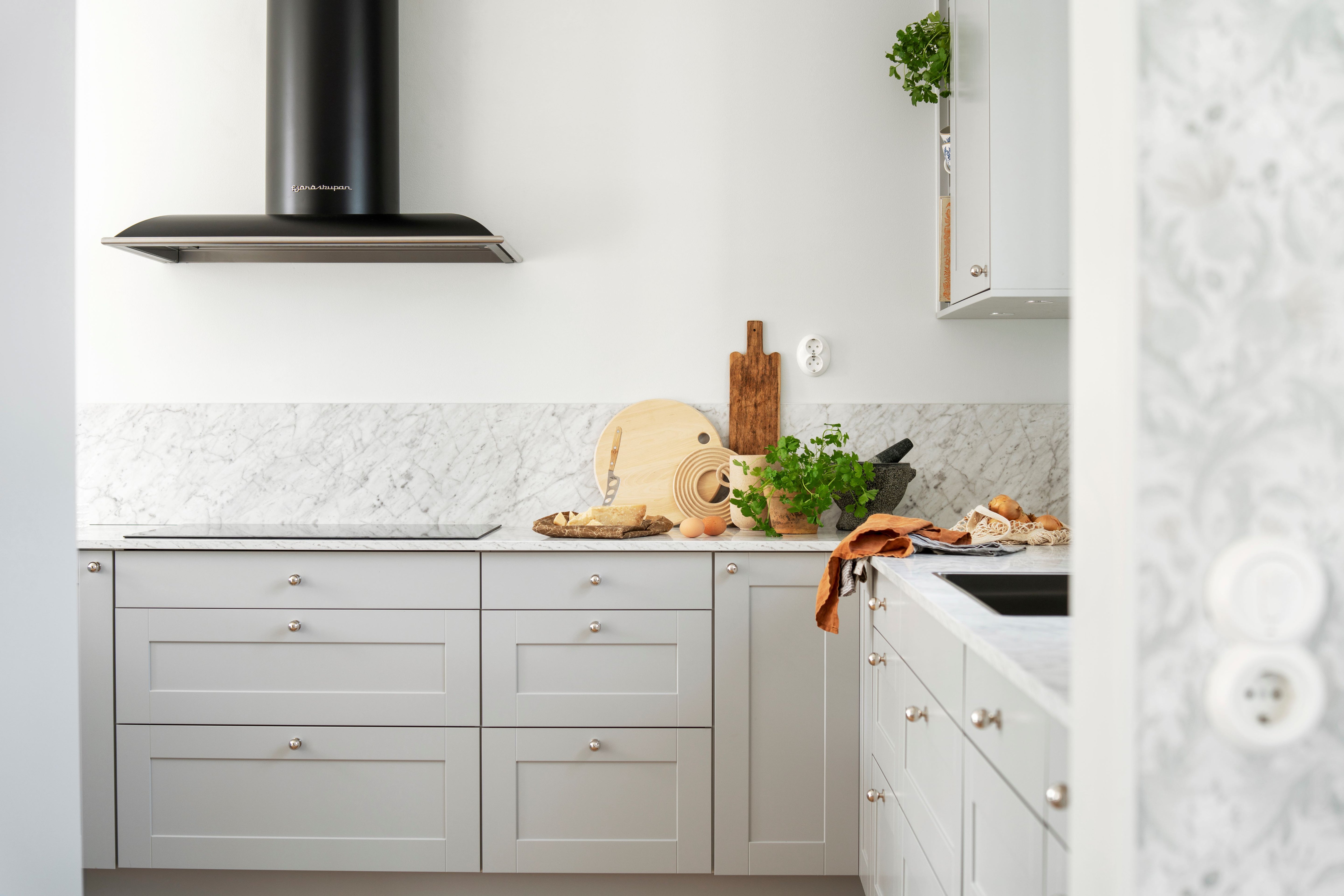 Carrara Bianco 6696F-NDF